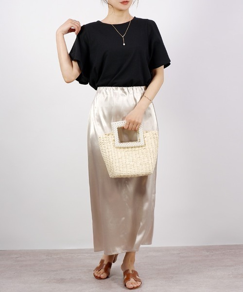 CLOTHY(クロシィ)の「【ゆったりお袖で暑い夏も快適!】フレア袖Tシャツ(Tシャツ/カットソー・レディース・その他/ブラック/オフホワイト/ネイビー・LARGE/MEDIUM)」の10枚目の写真