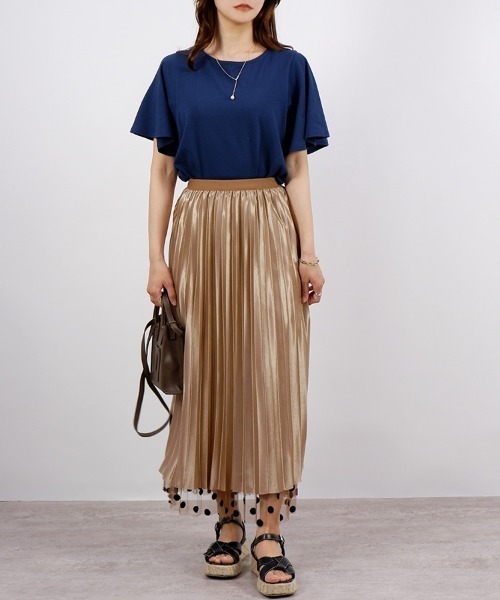 CLOTHY(クロシィ)の「【ゆったりお袖で暑い夏も快適!】フレア袖Tシャツ(Tシャツ/カットソー・レディース・その他/ブラック/オフホワイト/ネイビー・LARGE/MEDIUM)」の14枚目の写真