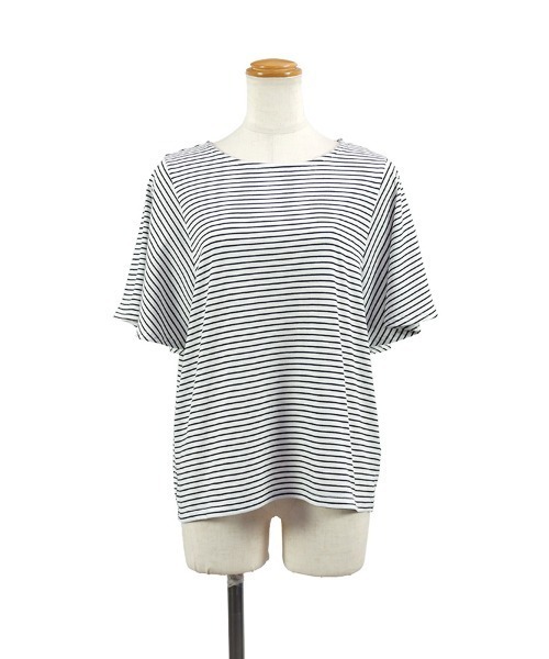 CLOTHY(クロシィ)の「【ゆったりお袖で暑い夏も快適!】フレア袖Tシャツ(Tシャツ/カットソー・レディース・その他/ブラック/オフホワイト/ネイビー・LARGE/MEDIUM)」の19枚目の写真