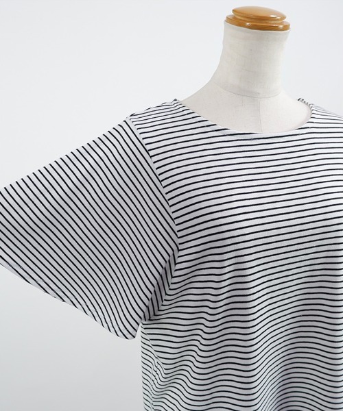 CLOTHY(クロシィ)の「【ゆったりお袖で暑い夏も快適!】フレア袖Tシャツ(Tシャツ/カットソー・レディース・その他/ブラック/オフホワイト/ネイビー・LARGE/MEDIUM)」の22枚目の写真