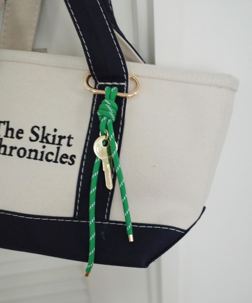 SLOBE IENA（スローブイエナ）の「《追加》SLOBE パラコードチャーム（キーホルダー・レディース・グリーン/ブラウン・FREE）」の4枚目の写真