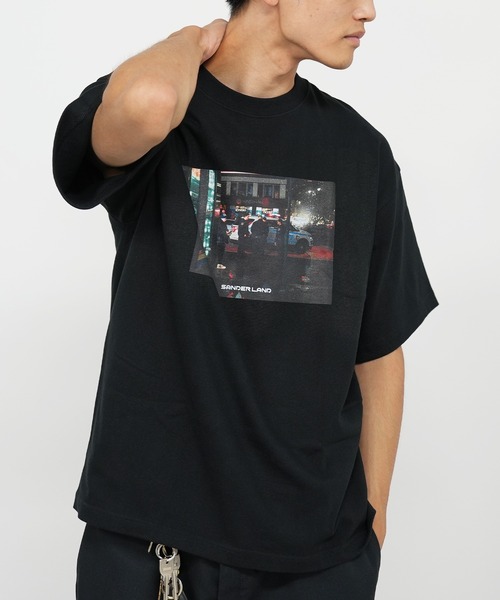 BASIS（ベイシス）の「SANDER LAND 8.2ozオーガニックコットン NY night 半袖Tシャツ（Tシャツ/カットソー・メンズ・ホワイト/ブラック・MEDIUM/LARGE/X-LARGE）」の2枚目の写真