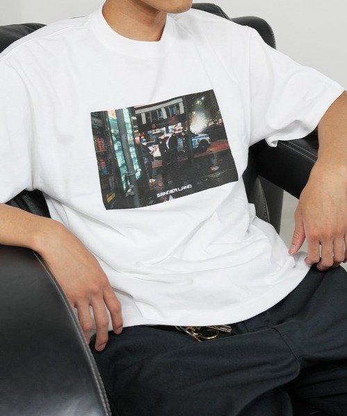 BASIS（ベイシス）の「SANDER LAND 8.2ozオーガニックコットン NY night 半袖Tシャツ（Tシャツ/カットソー・メンズ・ホワイト/ブラック・MEDIUM/LARGE/X-LARGE）」の4枚目の写真