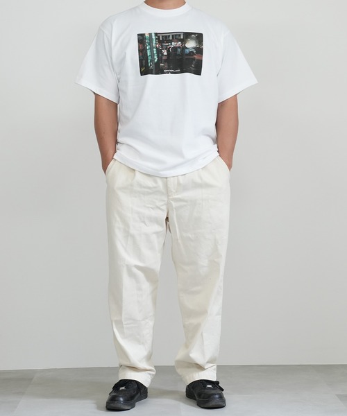 BASIS（ベイシス）の「SANDER LAND 8.2ozオーガニックコットン NY night 半袖Tシャツ（Tシャツ/カットソー・メンズ・ホワイト/ブラック・MEDIUM/LARGE/X-LARGE）」の8枚目の写真