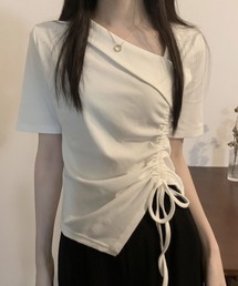 2ly2（トゥーリートゥー）の「着るだけでこなれ感◎アシメギャザーTシャツ（Tシャツ/カットソー）」