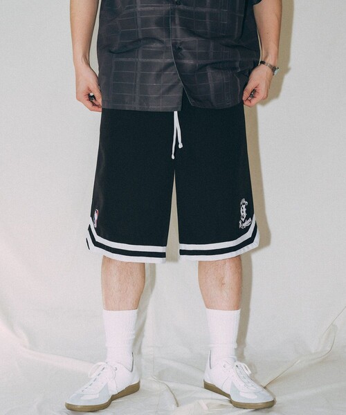 NineMicrophones(ナインマイクロフォンズ)の「GAME SHORTS(その他パンツ・メンズ・ブルー/ブラック・LARGE/MEDIUM/X-LARGE)」の4枚目の写真