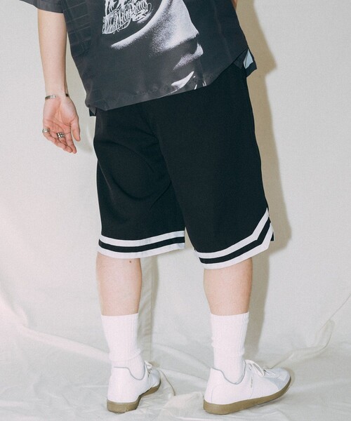 NineMicrophones(ナインマイクロフォンズ)の「GAME SHORTS(その他パンツ・メンズ・ブルー/ブラック・LARGE/MEDIUM/X-LARGE)」の6枚目の写真