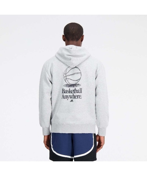 Kinetics(キネティクス)の「New Balance Hoops Lined Sweat Hoodie (ニューバランス Hoops 裏起毛スウェットフーディー)(パーカー・メンズ・グレー・LARGE/MEDIUM/X-LARGE)」の2枚目の写真