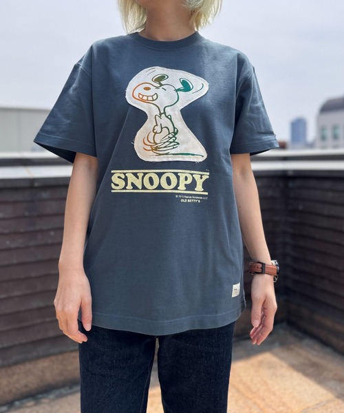 SNOOPY×OLD BETTY'S(スヌーピーカケルオールドベティーズ)の「スヌーピー【SNOOPY】organic cotton T-shirts(SNOOPY)(Tシャツ/カットソー・レディース・ブラック/オフホワイト/ダークネイビー・M/L/XL/XX-LARGE)」の3枚目の写真