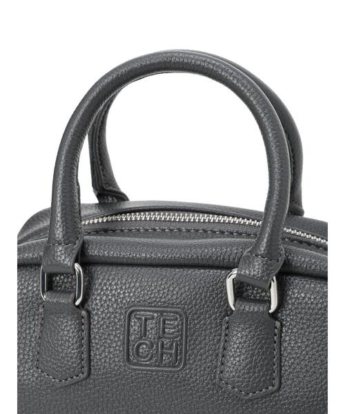 Te chichi（テチチ）の「エンボスロゴミニボストン《2025summer catalog item》（ハンドバッグ・レディース・グリーン/オフホワイト/チャコールグレー・F）」の10枚目の写真