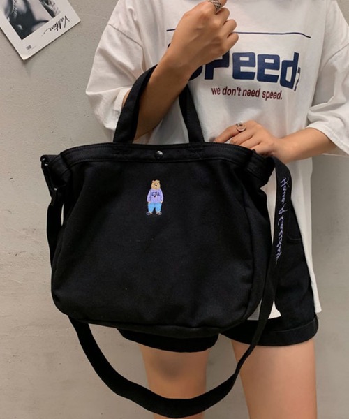 VIBGYOR(ヴィブジョー)の「urbanfemine./A4収納 くま キャンバストートバッグ U7237(トートバッグ・レディース・ブラック/ホワイト・FREE)」の5枚目の写真