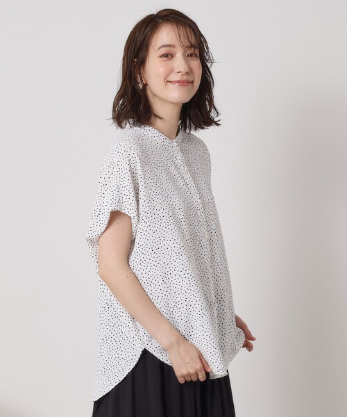 ITS'DEMO（イッツデモ）の「【接触冷感／手洗い可】ショルダータックブラウス（シャツ/ブラウス・レディース・ブラック系/ネイビー/ホワイト系3/レッド系1/サックスブルー・00）」の21枚目の写真