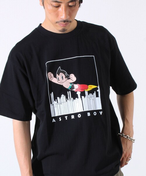 【激レア1点物】鉄腕アトム　ASTRO BOY紺　ブラックジャック黒Tシャツ着用 セール】鉄腕アトム（ASTRO BOY）/ブラック・ジャック（BLACK