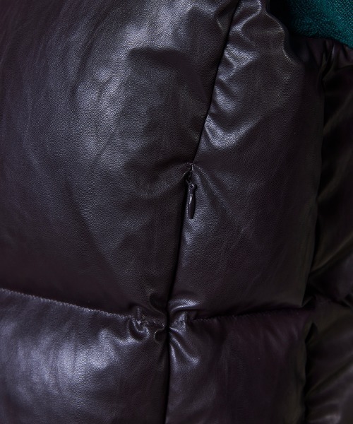 DOUBLE STANDARD CLOTHING（ダブルスタンダードクロージング）の「フェイクレザーダウンベスト（ベスト・レディース・ブラウン・38/36）」の2枚目の写真
