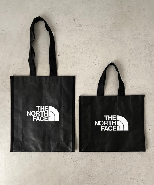THE NORTH FACE(ザノースフェイス)の「THE NORTH FACE(ザ・ノースフェイス)/SHOPPER BAG XS/ショッパーバッグ XS(エコバッグ/サブバッグ・レディース・ホワイト/ブラック・FREE)」の15枚目の写真