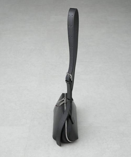 ADD CULUMN(アドカラム)の「ADD CULUMN/FIGRE BODYBAG(ショルダーバッグ・レディース・ブラウン/ブラック/カーキ・FREE)」の10枚目の写真