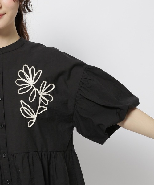 niko and...（ニコアンド）の「ふんわりコード刺繍ブラウス（シャツ/ブラウス・レディース・オフホワイト/ブルー/ブラック・LARGE/MEDIUM）」の18枚目の写真