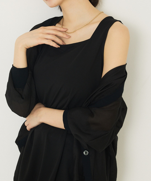 abahouse mavie(アバハウスマヴィ)の「【2WAY】スクエアネックシャツヘムタンク/レイヤードインナー(タンクトップ・レディース・ブラック/チャコールグレー/ホワイト・フリー)」の3枚目の写真