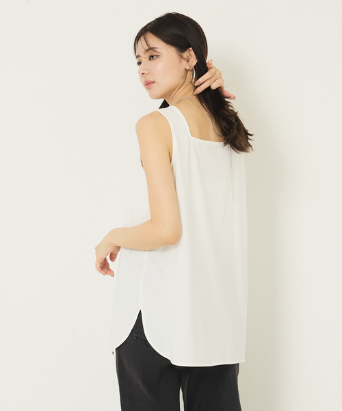 abahouse mavie(アバハウスマヴィ)の「【2WAY】スクエアネックシャツヘムタンク/レイヤードインナー(タンクトップ・レディース・ブラック/チャコールグレー/ホワイト・フリー)」の9枚目の写真
