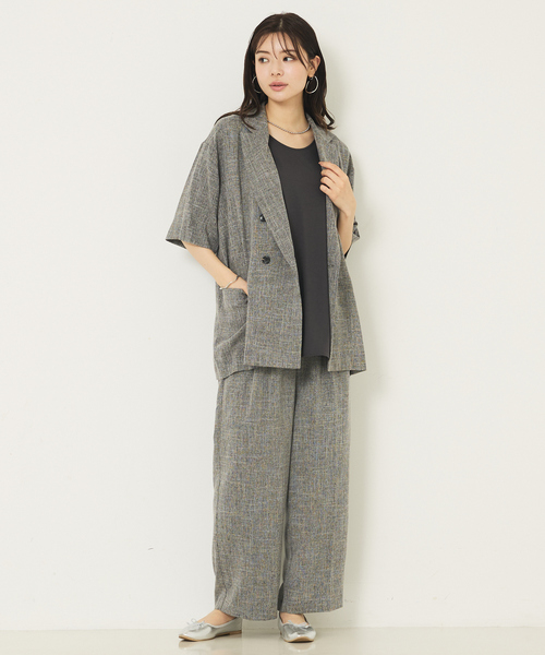 abahouse mavie(アバハウスマヴィ)の「【2WAY】スクエアネックシャツヘムタンク/レイヤードインナー(タンクトップ・レディース・ブラック/チャコールグレー/ホワイト・フリー)」の15枚目の写真