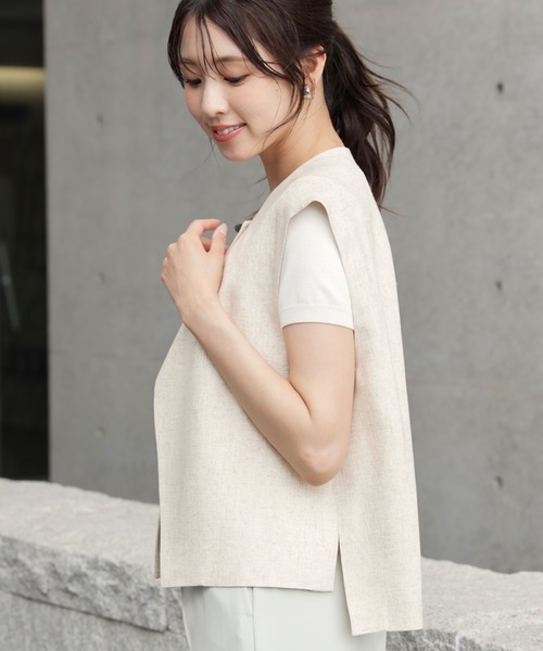 DRESS PLUS（ドレスプラス）の「涼感漂う麻素材のラップ風ベスト（ベスト・レディース・ダークベージュ/チャコール/オートミール・M/S）」の6枚目の写真
