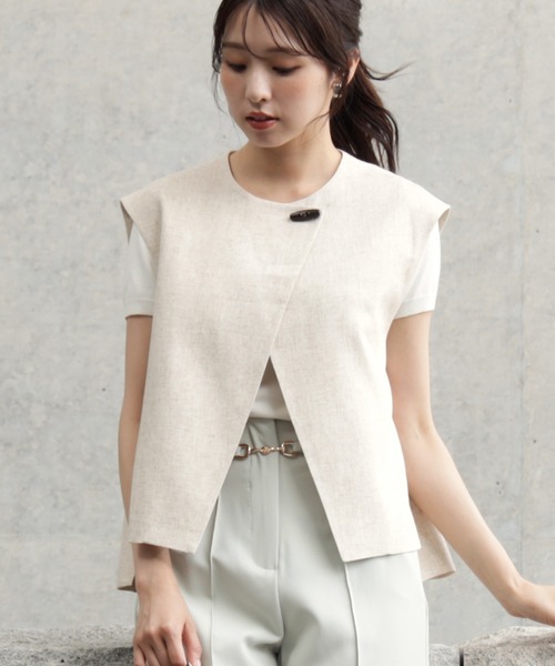 DRESS PLUS（ドレスプラス）の「涼感漂う麻素材のラップ風ベスト（ベスト・レディース・ダークベージュ/チャコール/オートミール・M/S）」の16枚目の写真