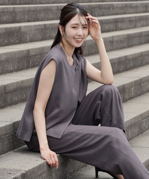 DRESS PLUS（ドレスプラス）の「涼感漂う麻素材のラップ風ベスト（ベスト・レディース・ダークベージュ/チャコール/オートミール・M/S）」の19枚目の写真