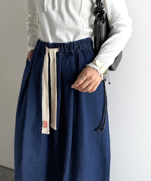 Java(ジャバ)の「《JaVaジャバコラボ》着回し無限!ウエストドロスト付きコクーンデニムイージーパンツ(デニムパンツ・レディース・ブルー/グレー/インディゴブルー/ブラック・MEDIUM/LARGE/X-LARGE/SMALL)」の18枚目の写真