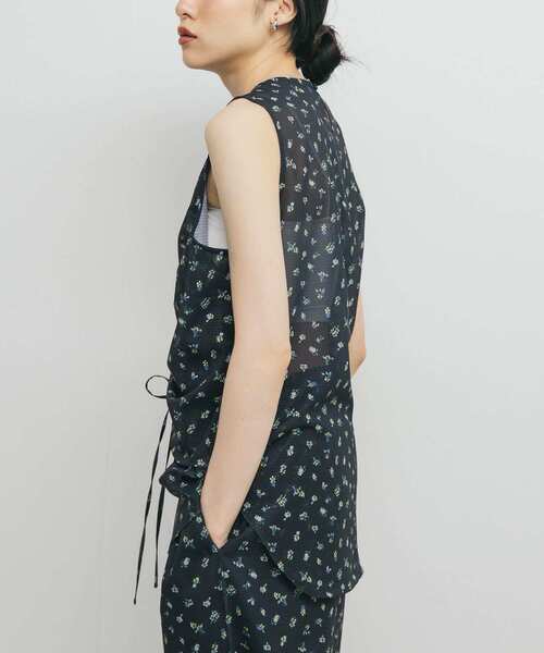 KBF(ケイビーエフ)の「フラワープリントメッシュトップス(シャツ/ブラウス・レディース・ブラウン系その他/ブルー系その他・ONE)」の14枚目の写真