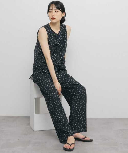 KBF(ケイビーエフ)の「フラワープリントメッシュトップス(シャツ/ブラウス・レディース・ブラウン系その他/ブルー系その他・ONE)」の19枚目の写真