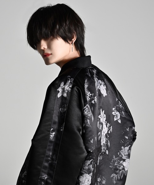 ADRER（アドラー）の「premium reversible suka jumper -wolf/flower