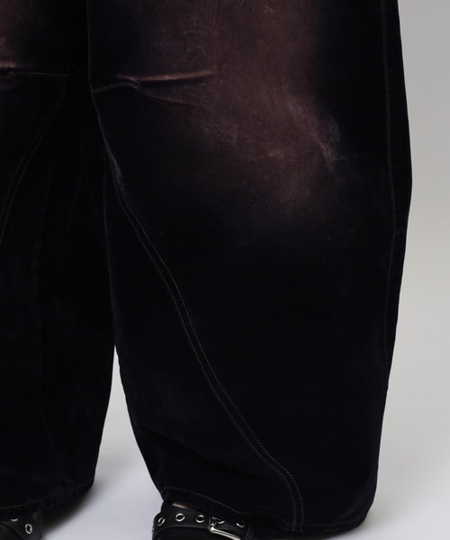 SPIRALGIRL（スパイラルガール）の「ベロアデニムルーズシルエットパンツ（デニムパンツ・レディース・ネイビー/ブラウン・FREE）」の19枚目の写真