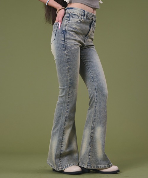 WEGO(ウィゴー)の「DISPARK/ブラストフレアデニム(デニムパンツ・レディース・ブラック/ライトインディゴブルー・MEDIUM/SMALL)」の13枚目の写真