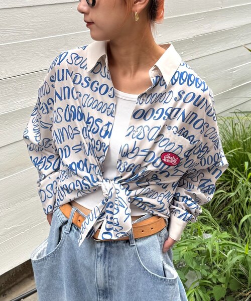 SOUNDSGOOOOD(サウンズグッド)の「【SOUNDSGOOOOD】総柄ロゴシャツ(シャツ/ブラウス・レディース・アイボリー/ピンク・ONE SIZE)」の2枚目の写真