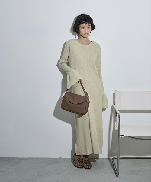 THE YOn（ザヨン）の「フラップスクエアショルダーバッグ（ショルダーバッグ・レディース・ライム/ブラウン/ブラック/アイボリー・FREE）」の10枚目の写真