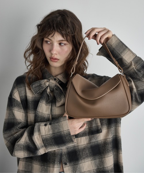 ☆専用☆Y/PROJECT ブラウンショルダーバッグ Kanana project COLLECTION サリール2 LTD ショルダーバッグ 17961