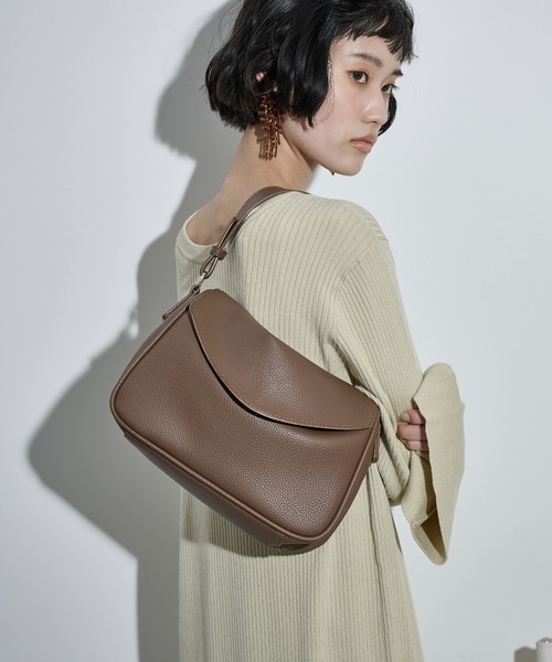 THE YOn（ザヨン）の「フラップスクエアショルダーバッグ（ショルダーバッグ・レディース・ライム/ブラウン/ブラック/アイボリー・FREE）」の8枚目の写真