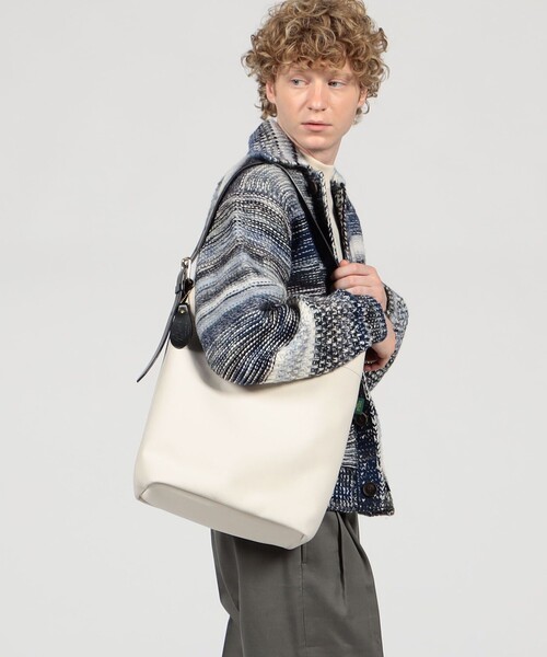 TOMORROWLAND （トゥモローランド）の「【別注】Brady LEVEN MEDIUM コットン ショルダーバッグ（ショルダーバッグ・メンズ・キナリ/ブラック・FREE）」の3枚目の写真