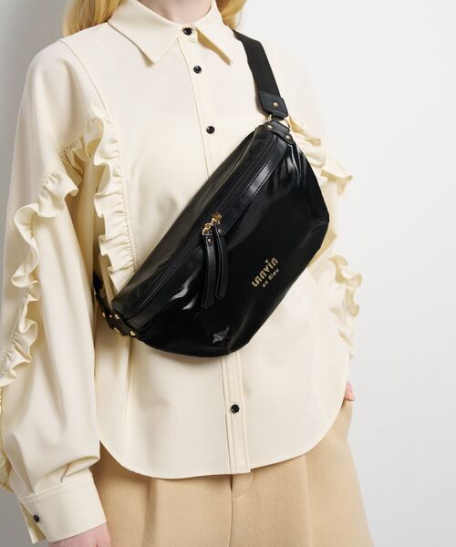 セール】パデッドボディバッグ（ボディバッグ/ウエストポーチ