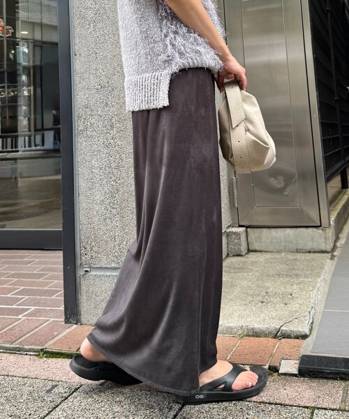 CIAOPANIC TYPY（チャオパニックティピー）の「スウェードスカート（スカート・レディース・チャコールグレー/ベージュ/キャメル・SMALL/MEDIUM）」の5枚目の写真