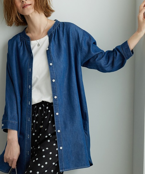 BELLUNA PLUS(ベルーナ)の「やわらかデニム素材シャツチュニック(チュニック・レディース・ネイビー/ブルー・LARGE/MEDIUM/X-LARGE)」の5枚目の写真