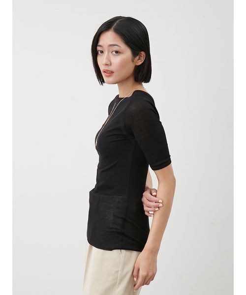 Mila Owen(ミラオーウェン)の「ボートネック後ろあきハーフスリーブT(Tシャツ/カットソー・レディース・ホワイト/ボルドー/ブラック/ライトブルー・0/1)」の6枚目の写真