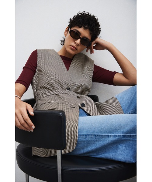 Mila Owen(ミラオーウェン)の「ボートネック後ろあきハーフスリーブT(Tシャツ/カットソー・レディース・ホワイト/ボルドー/ブラック/ライトブルー・0/1)」の21枚目の写真