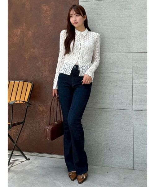 dazzlin（ダズリン）の「シュリンクレースコンパクトシャツ（シャツ/ブラウス・レディース・オフホワイト/ブラック・FREE）」の11枚目の写真