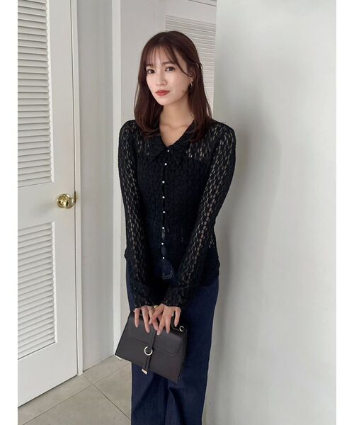 dazzlin（ダズリン）の「シュリンクレースコンパクトシャツ（シャツ/ブラウス・レディース・オフホワイト/ブラック・FREE）」の9枚目の写真