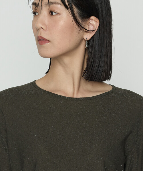 K.T KIYOKO TAKASE（キヨコタカセ）の「天竺裏目編み スパンコールニットプルオーバー（ニット/セーター・レディース・カーキ/ネイビー・9号/11号）」の12枚目の写真