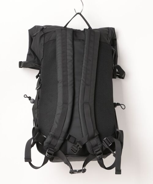 ELLIKER(エリカー)の「★ELLIKER★BUCKDEN 35L(バックパック/リュック・メンズ・ブラック・FREE)」の8枚目の写真
