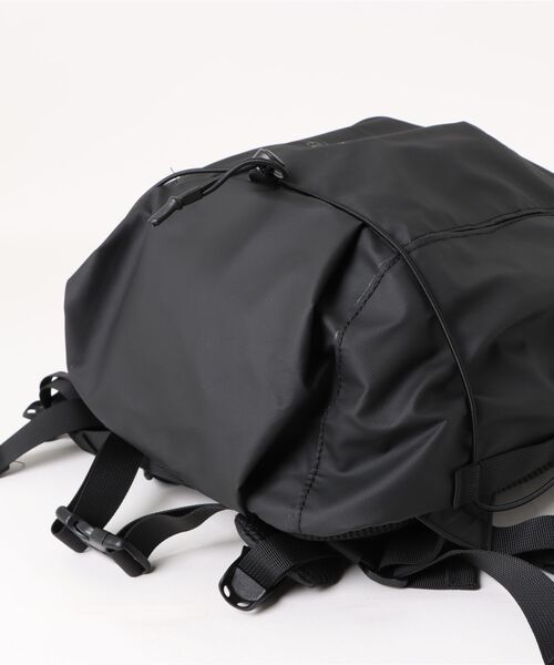 ELLIKER(エリカー)の「★ELLIKER★BUCKDEN 35L(バックパック/リュック・メンズ・ブラック・FREE)」の9枚目の写真