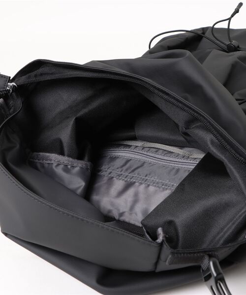 ELLIKER(エリカー)の「★ELLIKER★BUCKDEN 35L(バックパック/リュック・メンズ・ブラック・FREE)」の10枚目の写真