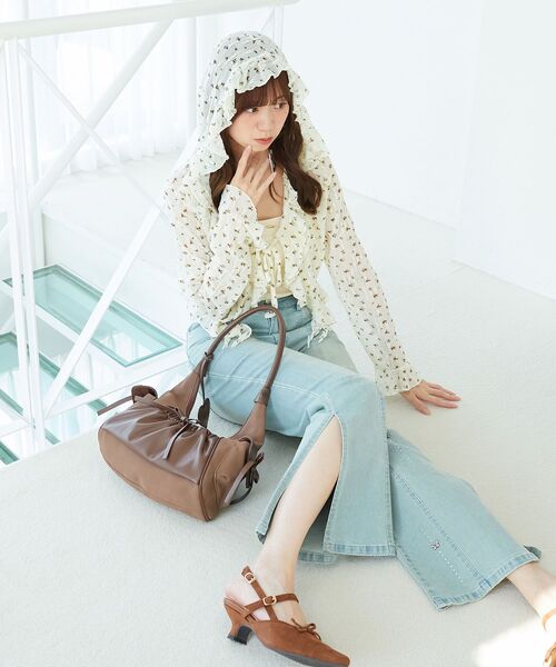 MAJESTIC LEGON(マジェスティックレゴン)の「フード付きフリルカーデ(カーディガン/ボレロ・レディース・ブラウン/ブラック/オフホワイト/ホワイト系その他2・MEDIUM)」の12枚目の写真